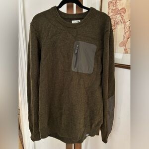L.L.Bean Men’s Olive Green Sweater with Pocket Detail Size L-Tall